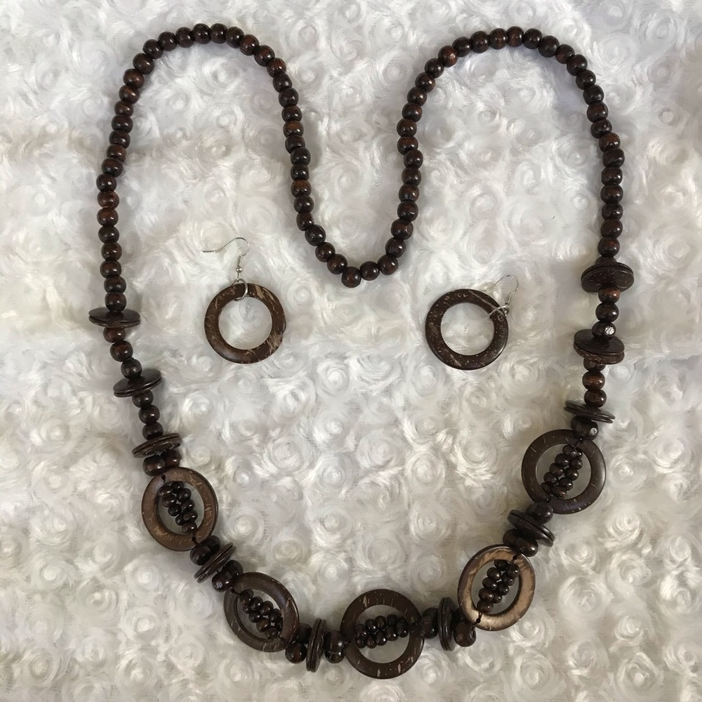Wooden necklace and earring set